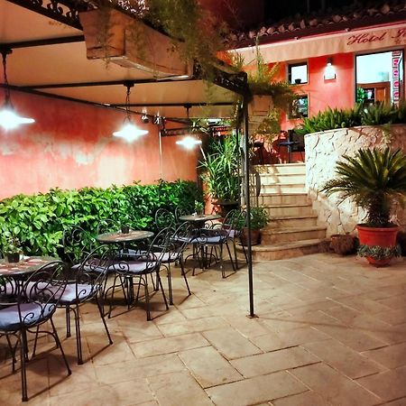 Hotel Il Barocco Ragusa Exterior photo
